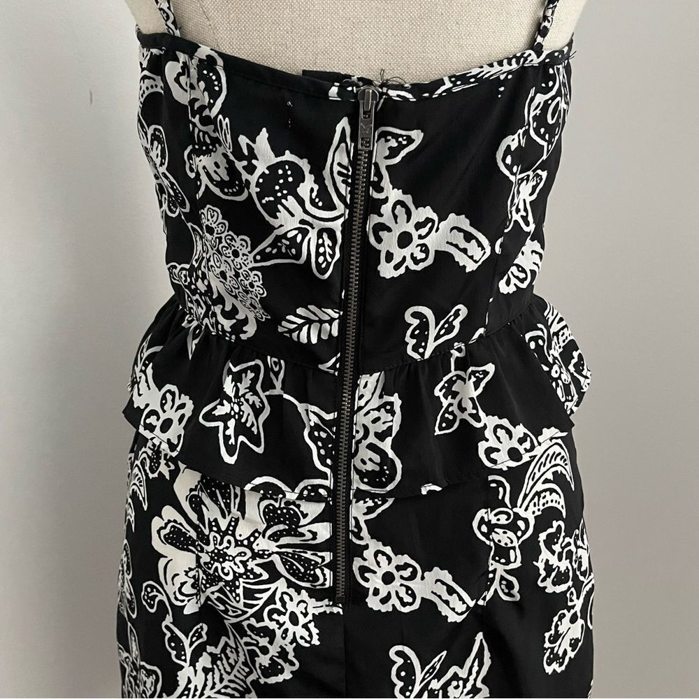American Eagle Black & White Floral Peplum Dress Size 4 - Picture 7 of 15